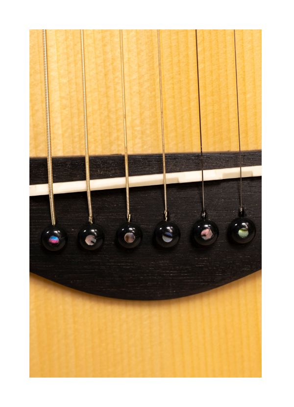 YWAG-109SW GUITARRA ACÚSTICA CON TAPA MACIZA DE SPRUCE